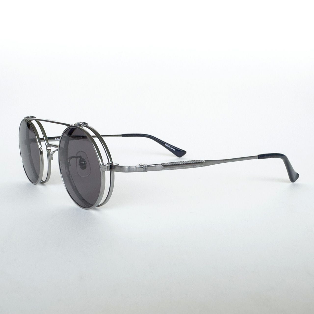 ジョンレノン　跳ね上げサングラス　ほぼ新品　最終値下げ 複式跳ね上げサングラス JOHNLENNON ジョンレノン JL1111 43サイズ